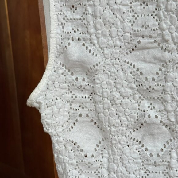 White Maeve Top (sz M) - Picture 9 of 13